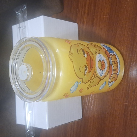 Duck IT ! Moving Light Goldish Yellow Swirl Duck Cup - Picture 8 of 8